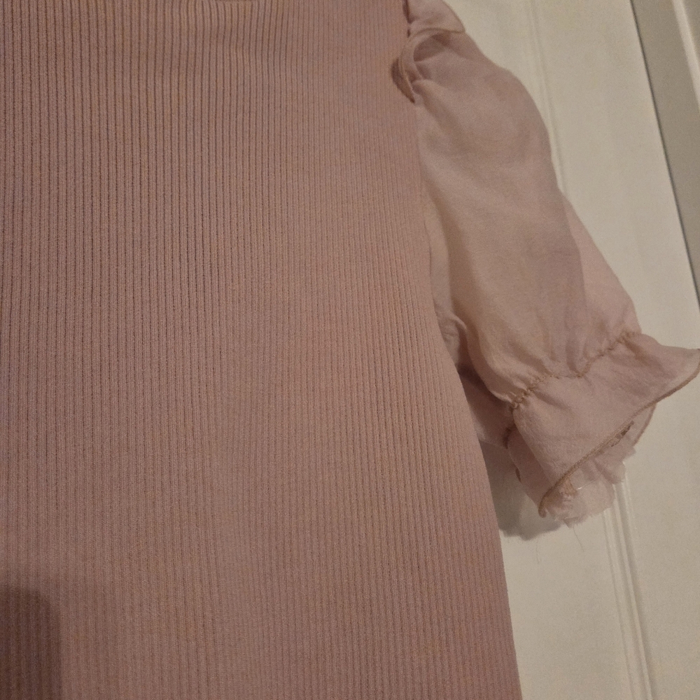 Beautiful Pink Ribbed Blouse Small - Picture 3 of 5